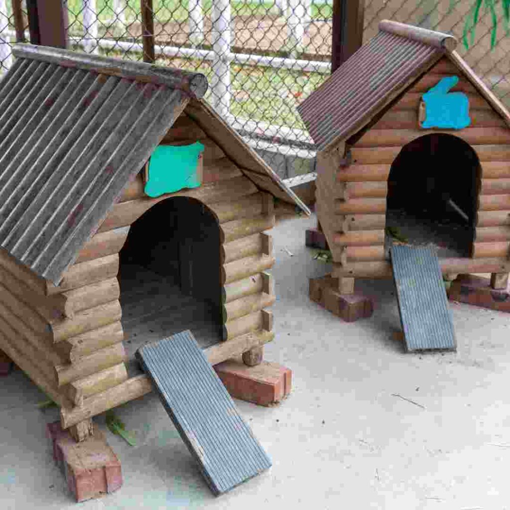 how to make a rabbit hutch